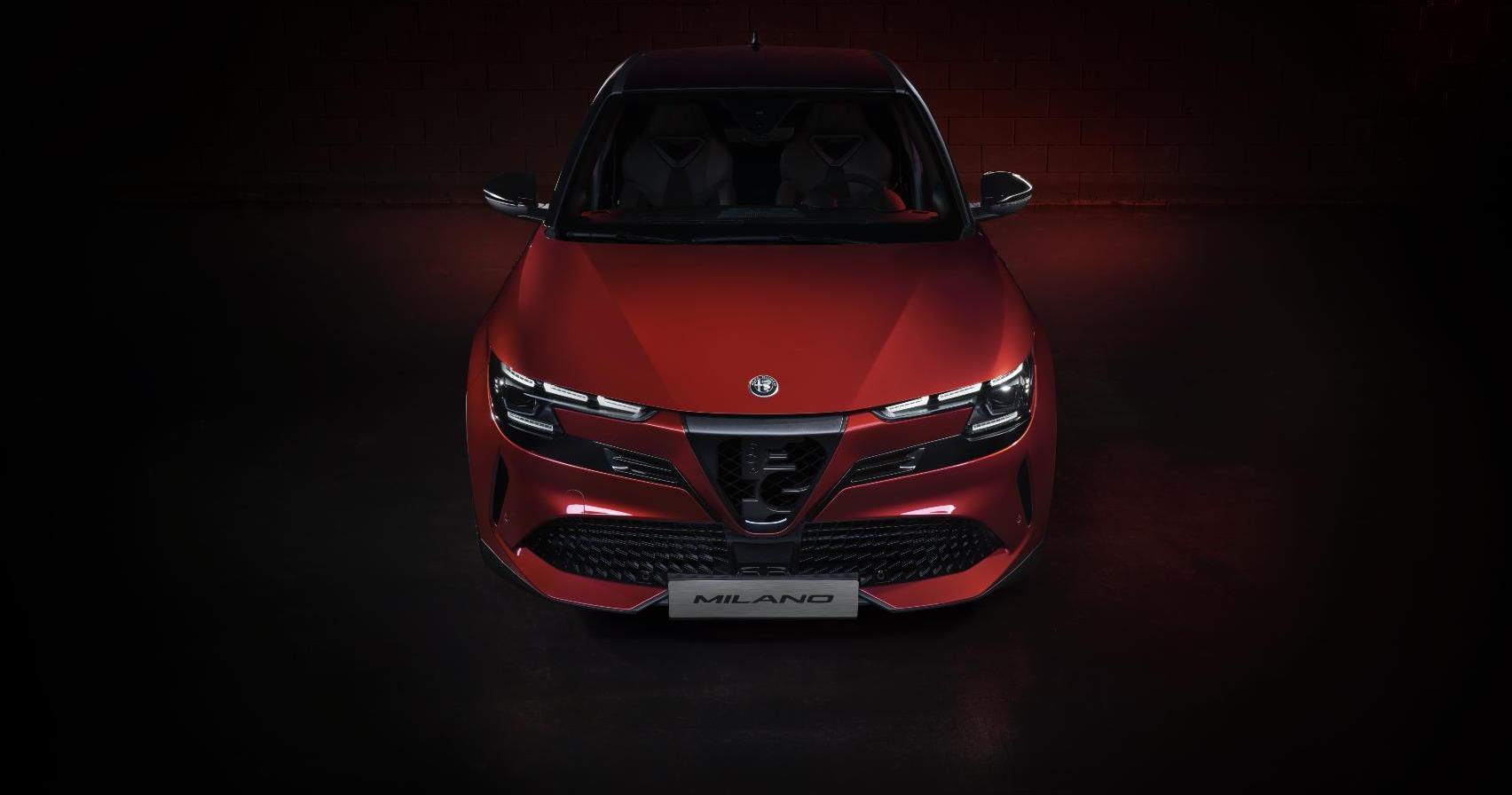 Nuova Alfa Romeo Milano rossa 2024 6