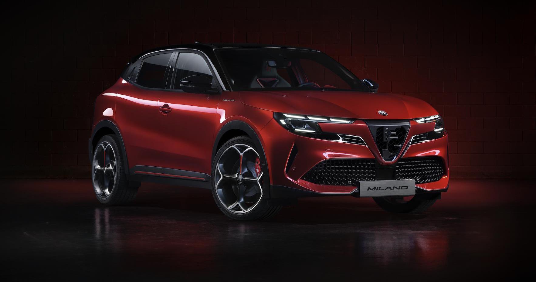Nuova Alfa Romeo Milano rossa 2024 7