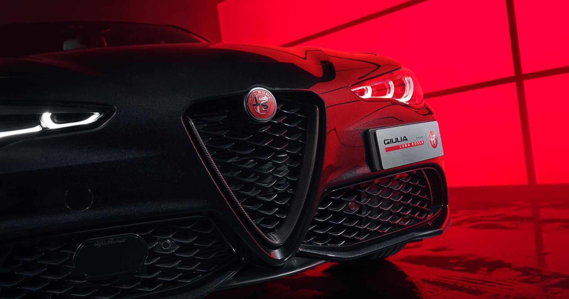 Alfa Romeo Edizione Luna Rossa