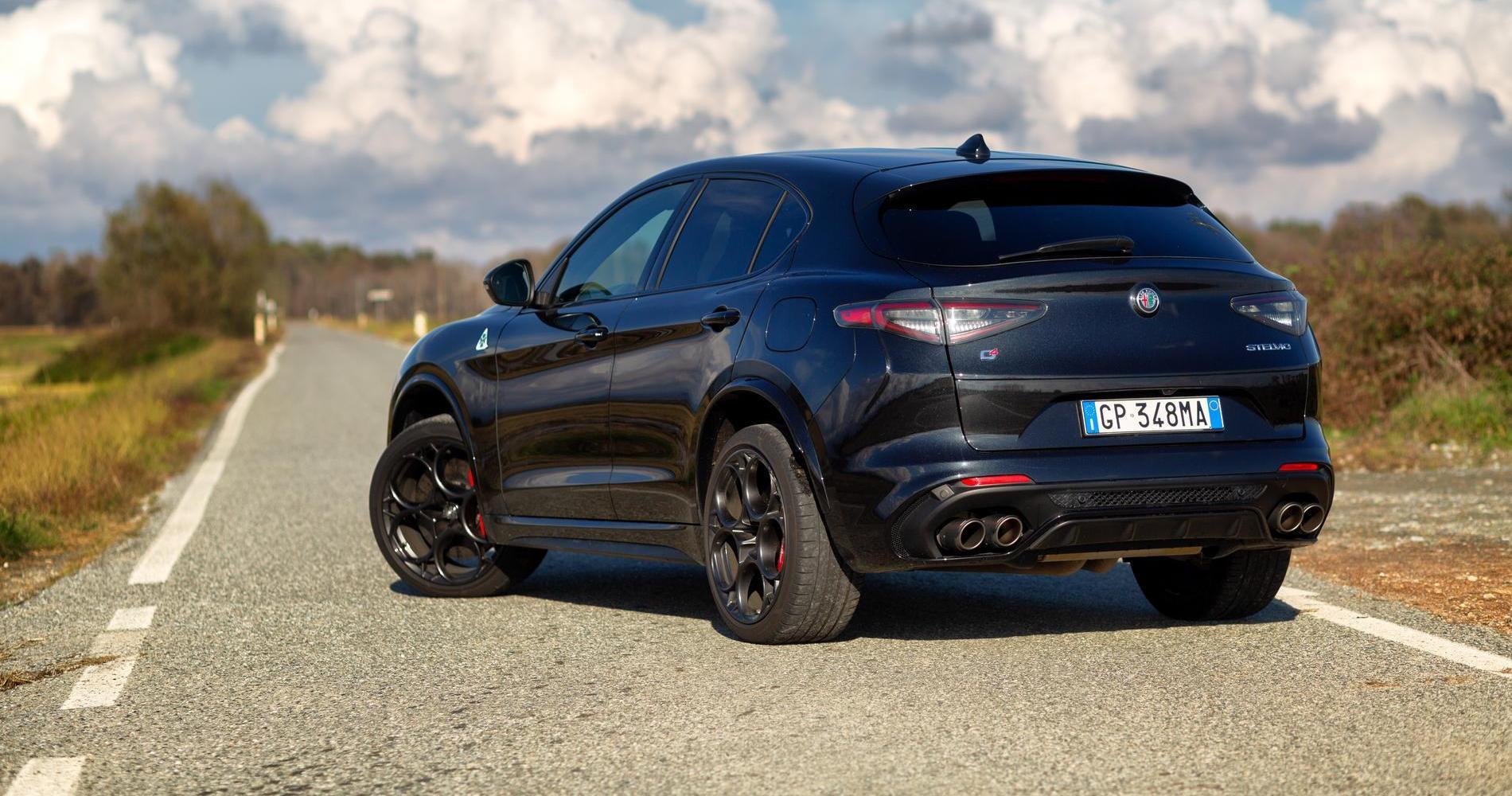 Alfa Romeo Stelvio Quadrifoglio 2024 8