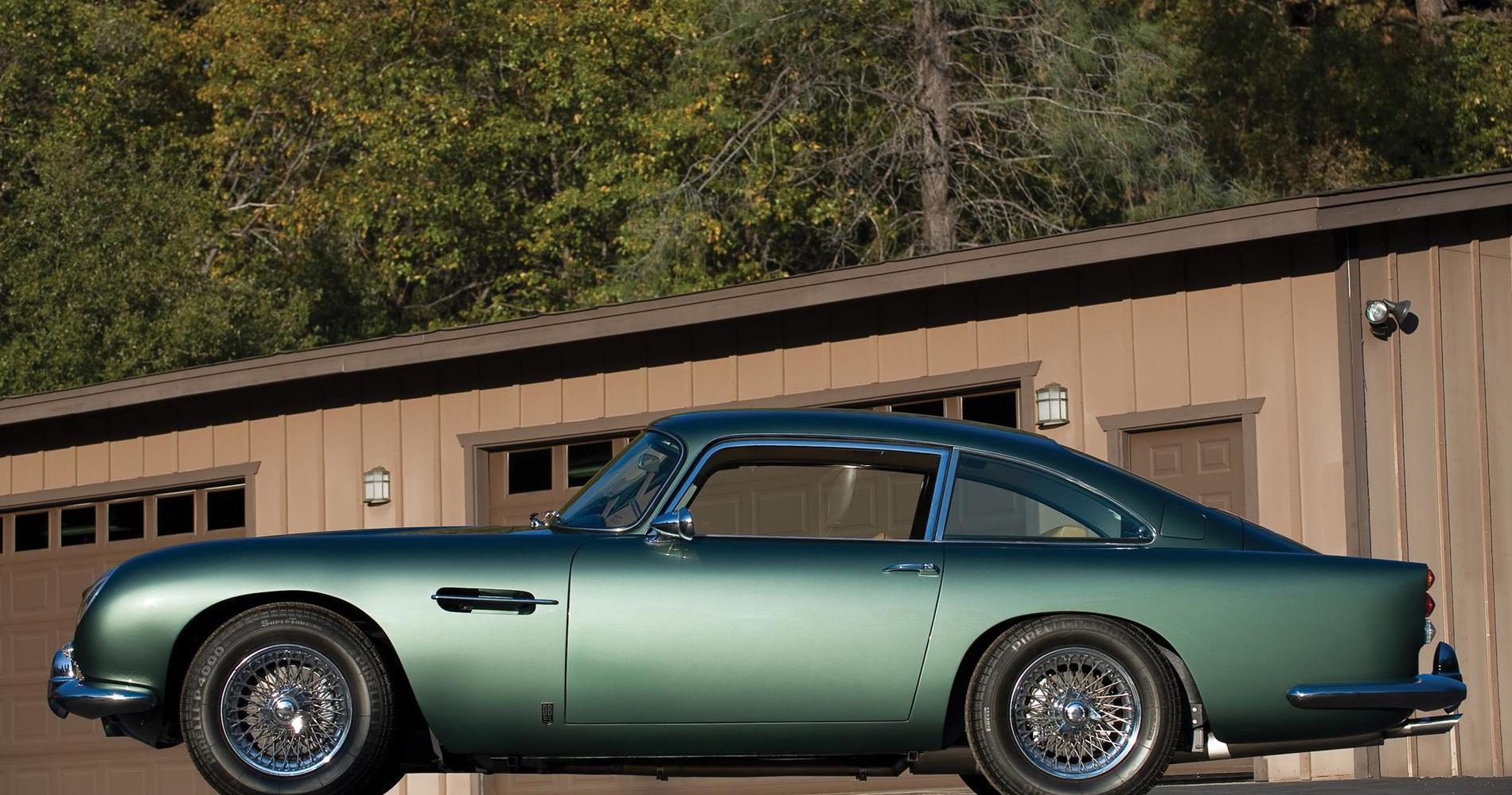 aston martin db5