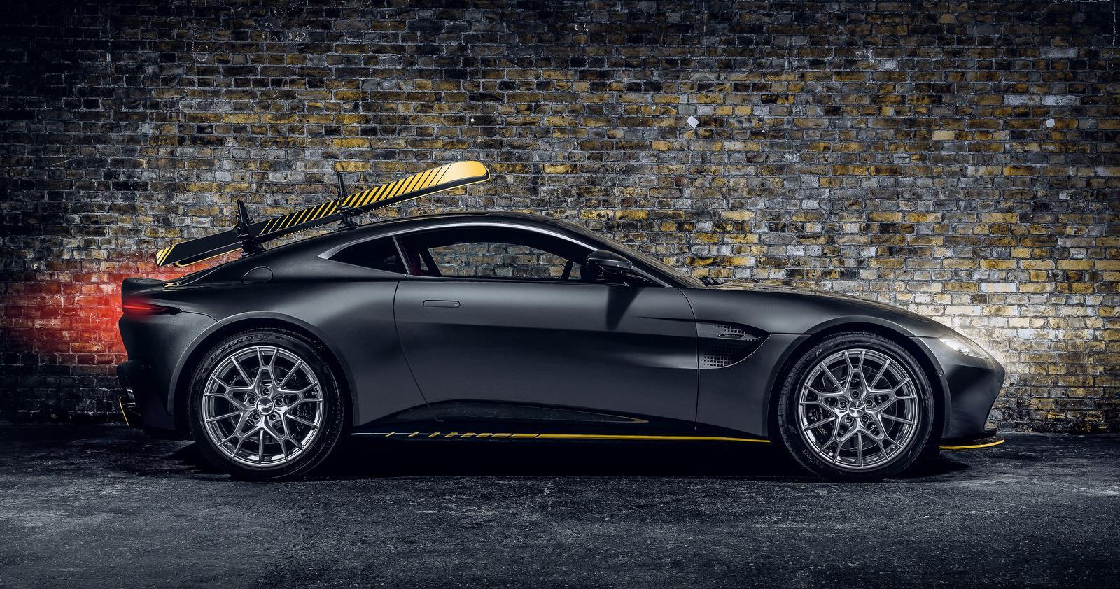 Aston Martin Vantage Edition 007 2