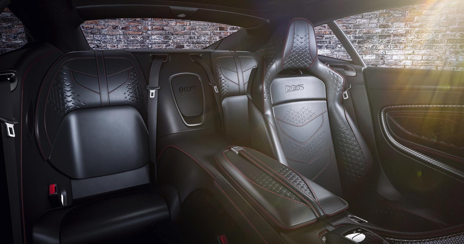 Aston Martin Vantage Edition 007 interni
