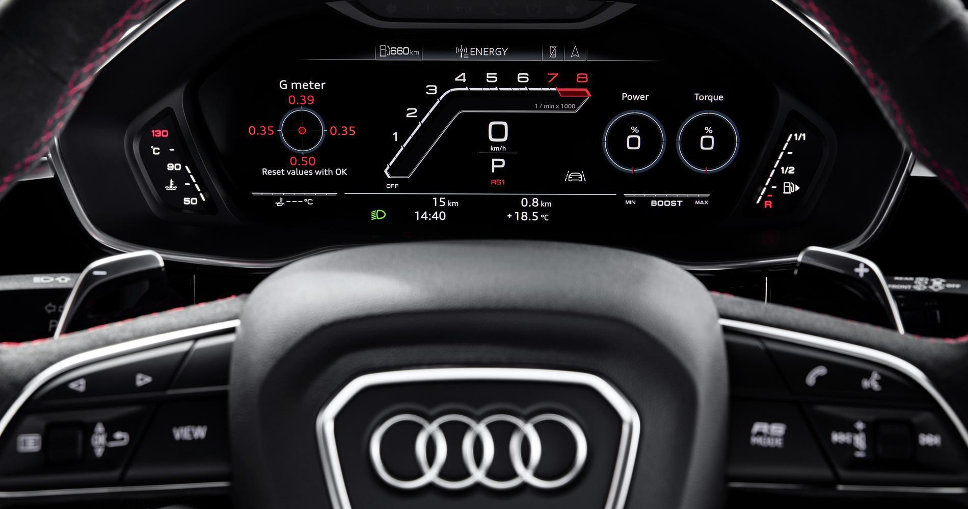 Audi RS Q3 Sportback strumentazione