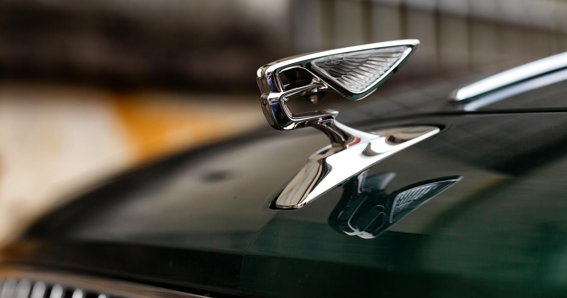 Bentley Flying Spur First Edition statuetta alata