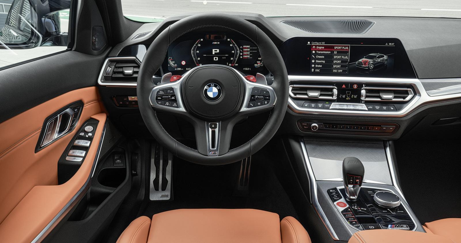 BMW M3 2021 interni