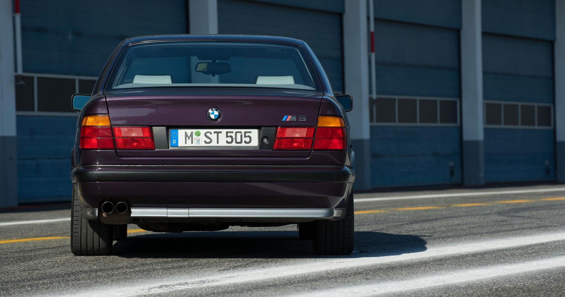 BMW m5 storia 8
