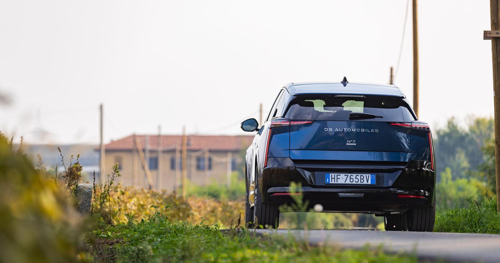 DS N 7 E-Tense 230 CV 8