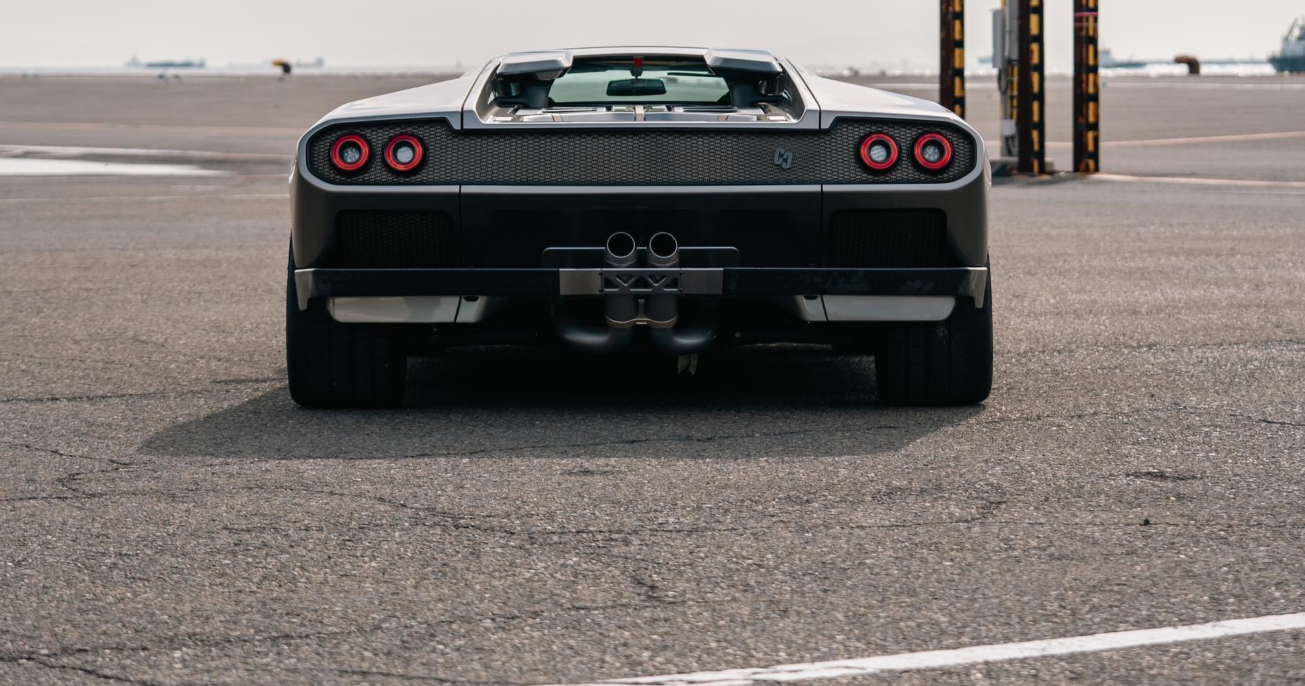 Eccentrica V12 foto posteriore