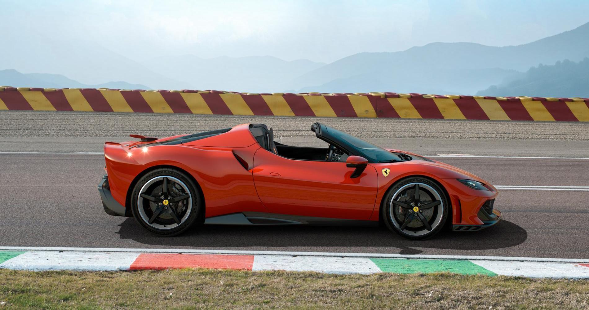 Ferrari 296 Speciale Aperta profilo