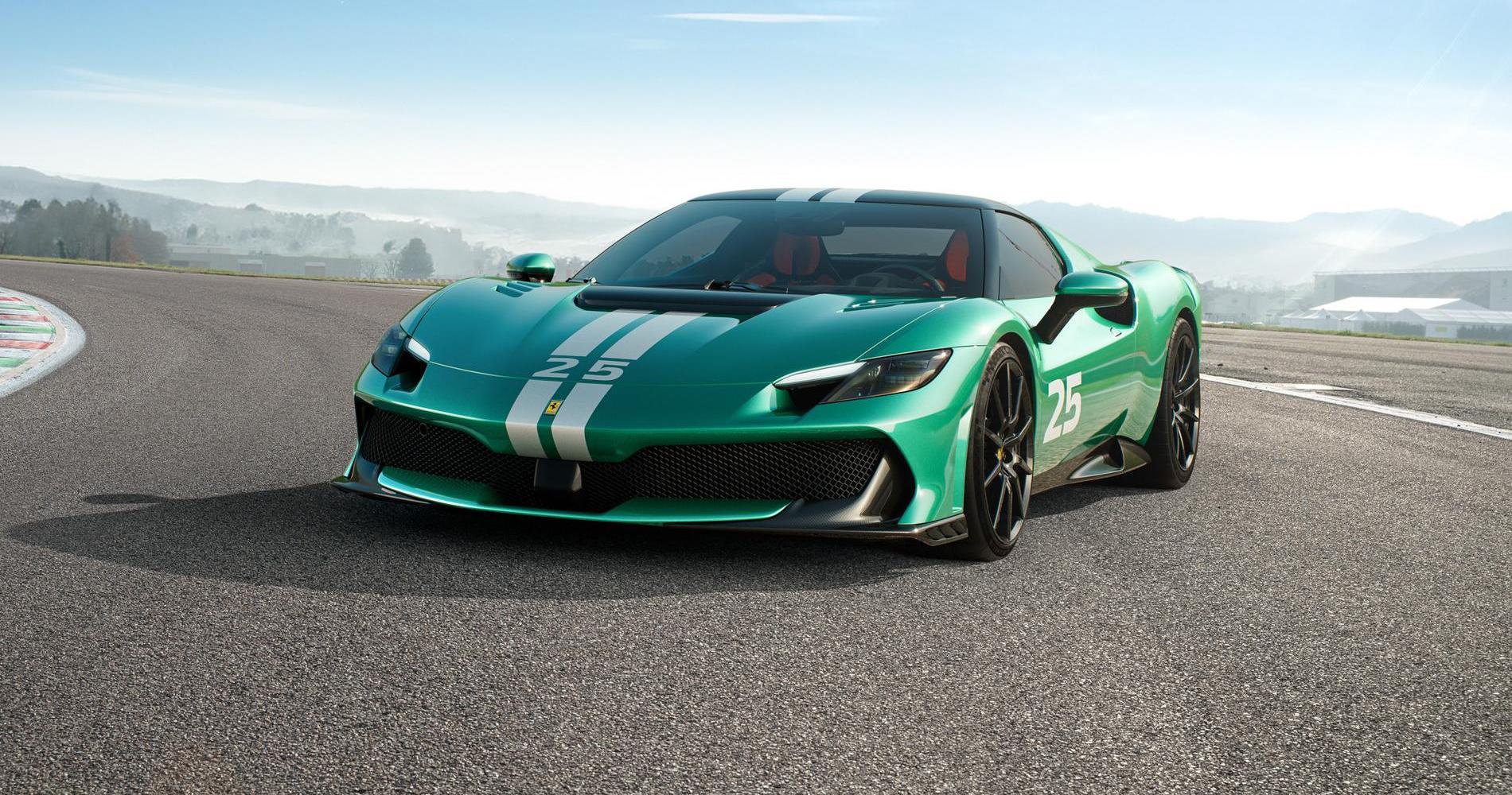 Ferrari 296 Speciale verde nurburgring immagine