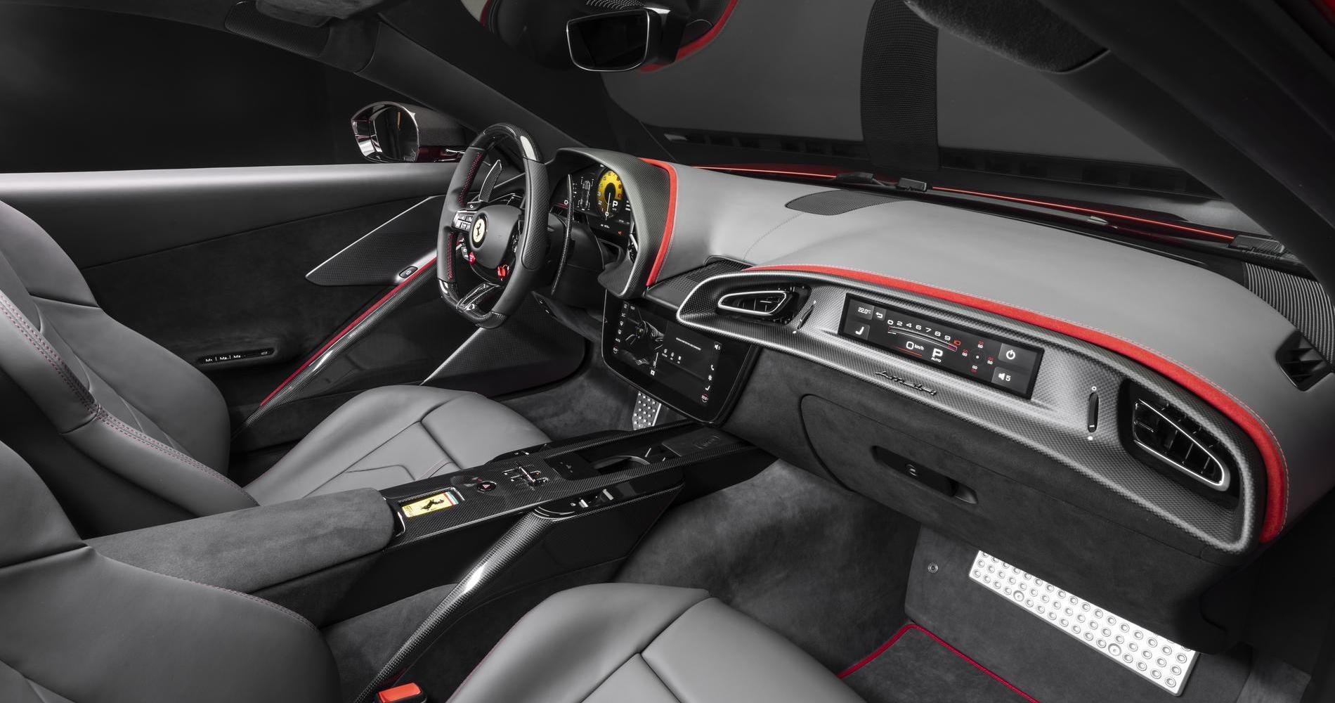 Ferrari Amalfi interni