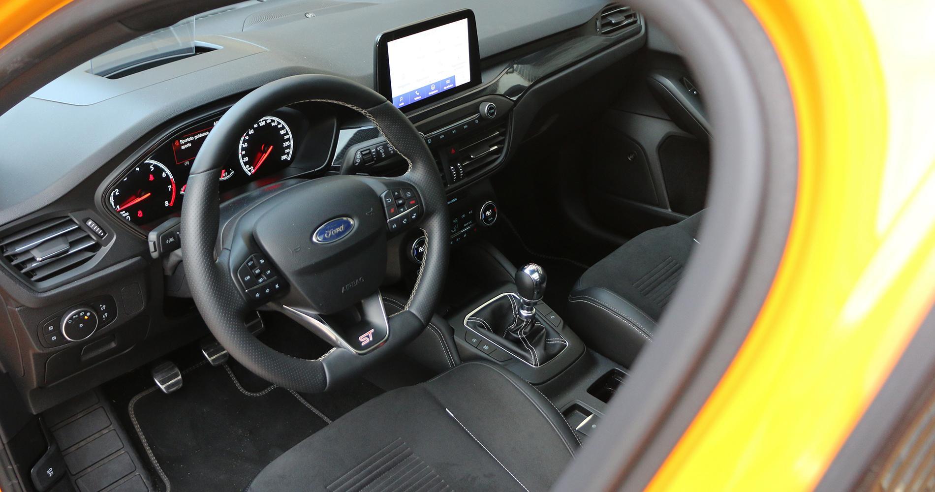 Ford Focus ST interni