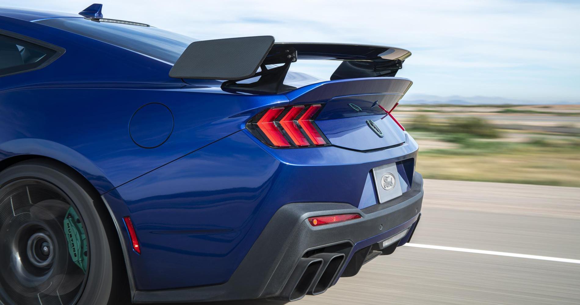 Ford Mustang Dark Horse SC 14