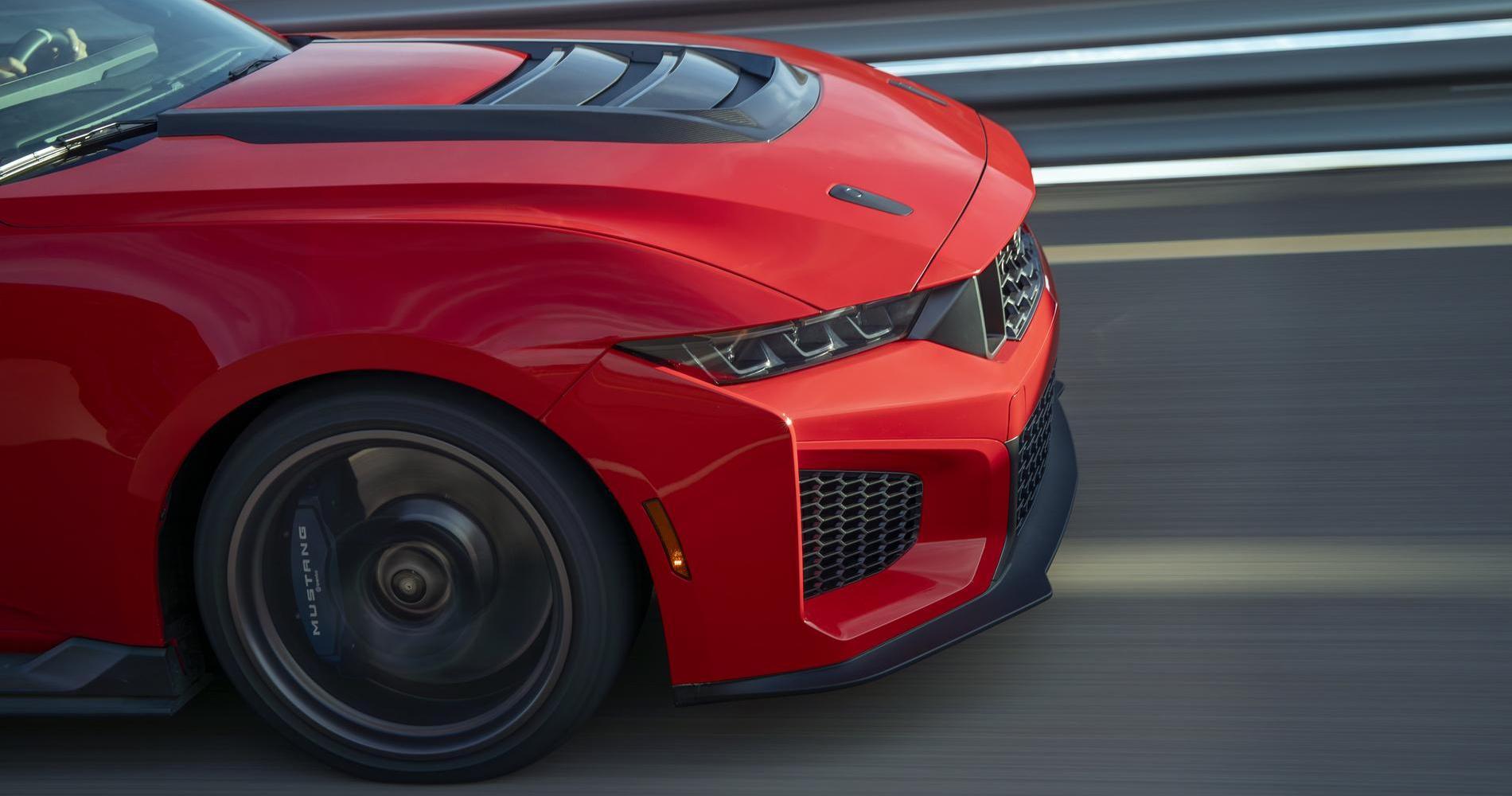 Ford Mustang Dark Horse SC 2