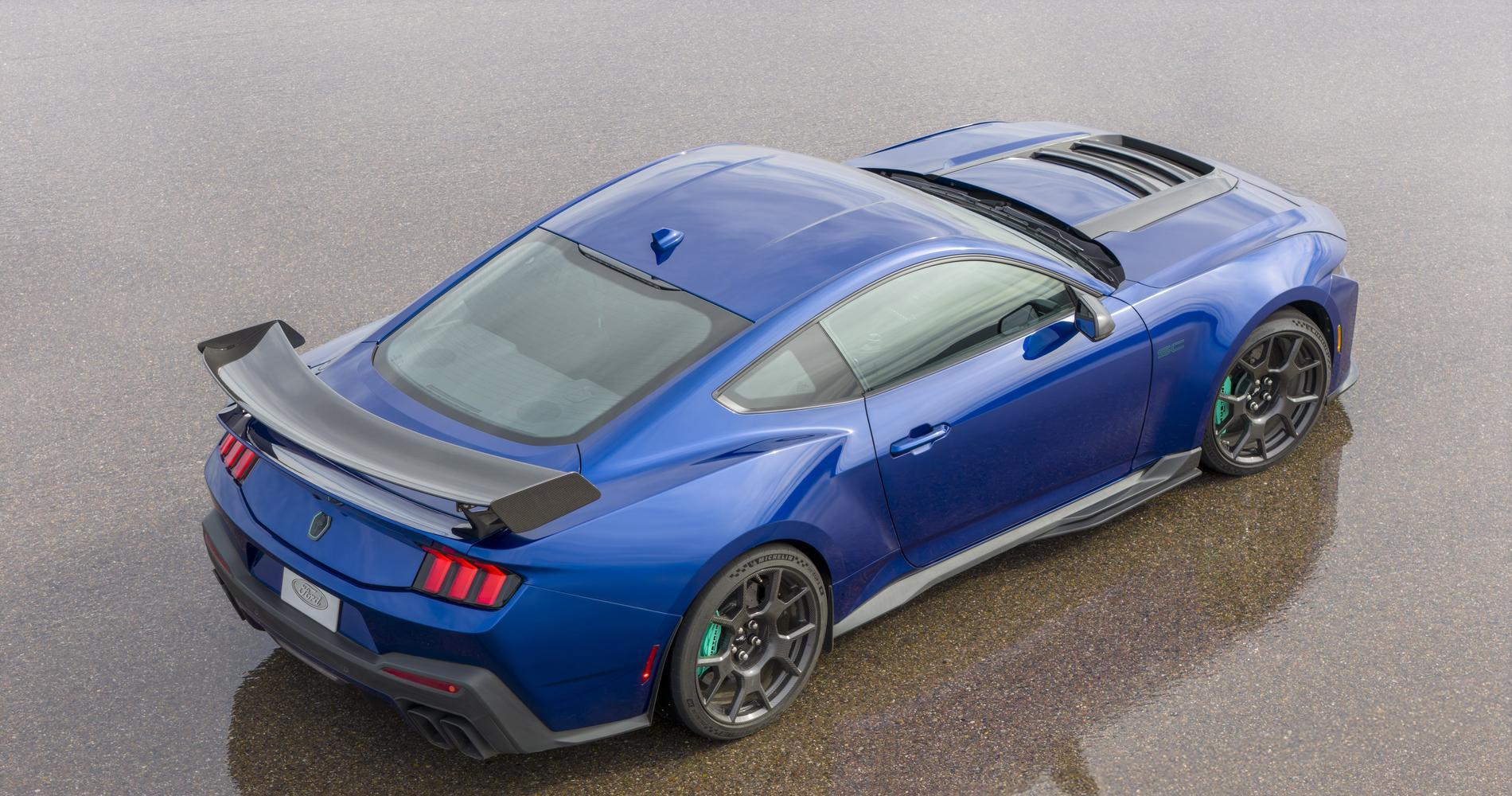 Ford Mustang Dark Horse SC 9