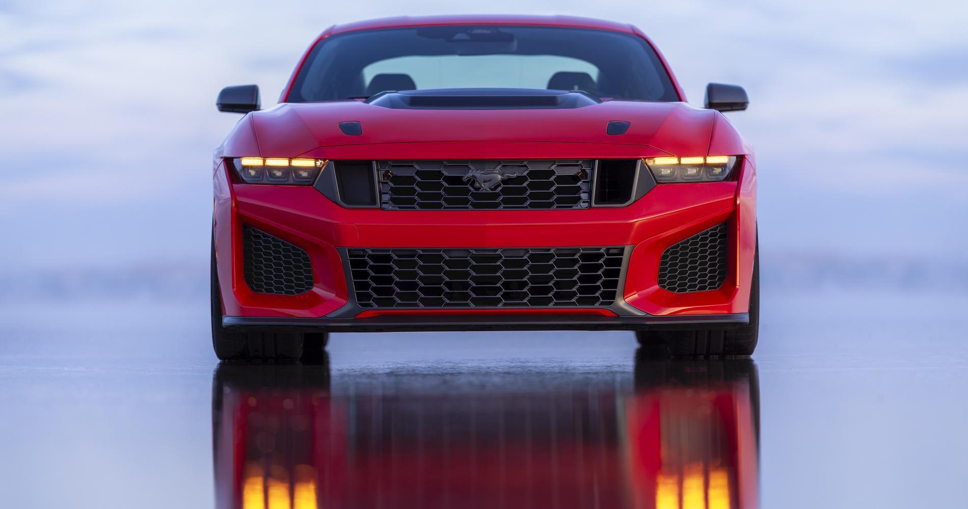 Ford Mustang Dark Horse SC