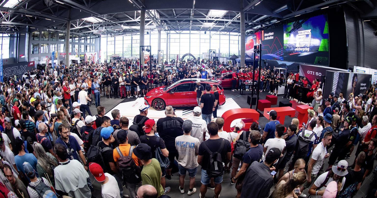 Golf GTI alla 24 ore del Nurburgring 2025 debutto