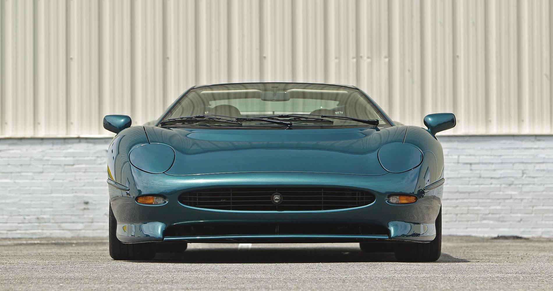 Jaguar XJ220 storia