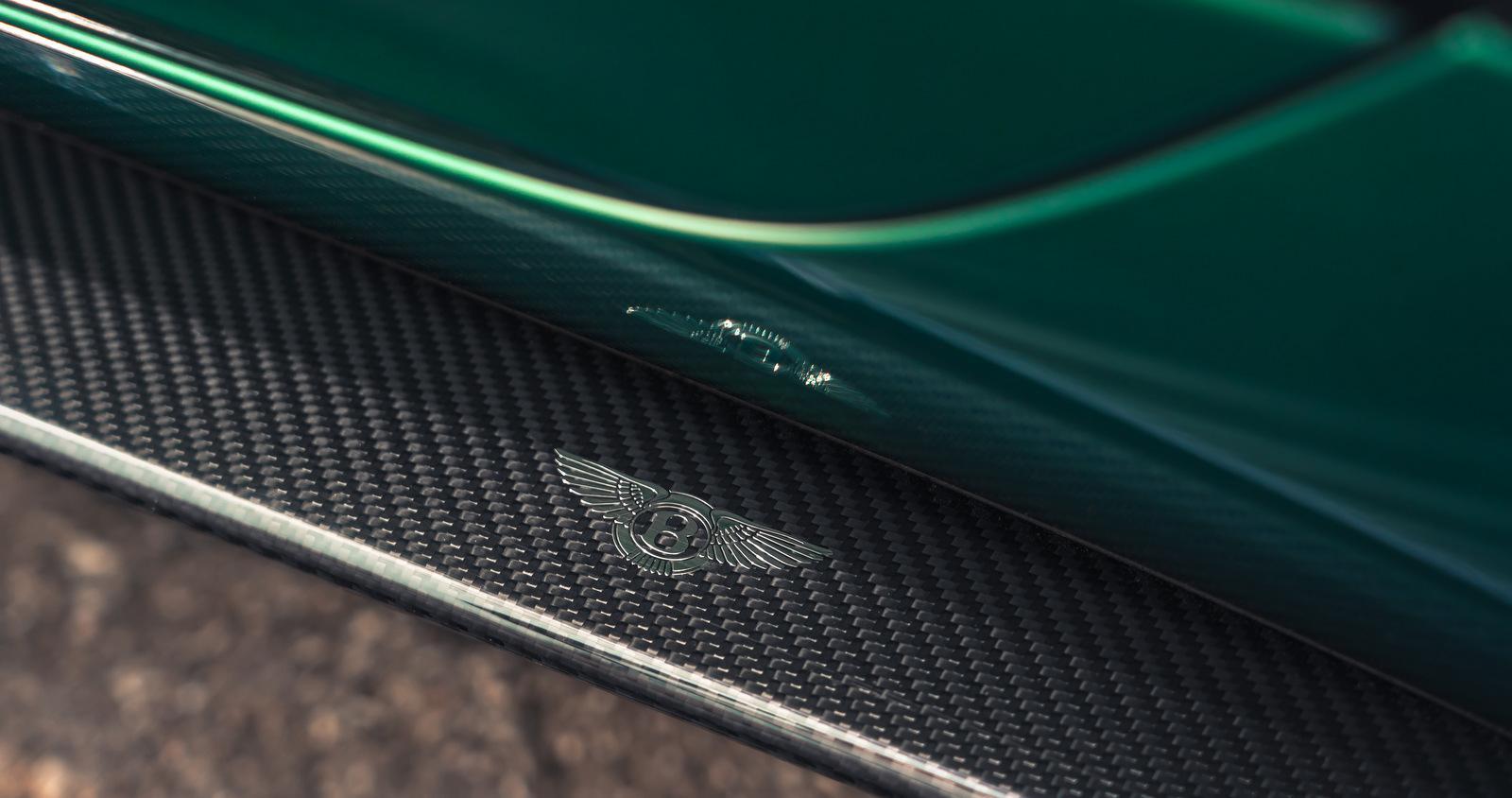 kit in fibra di carbonio per la Bentley Flying Spur 7
