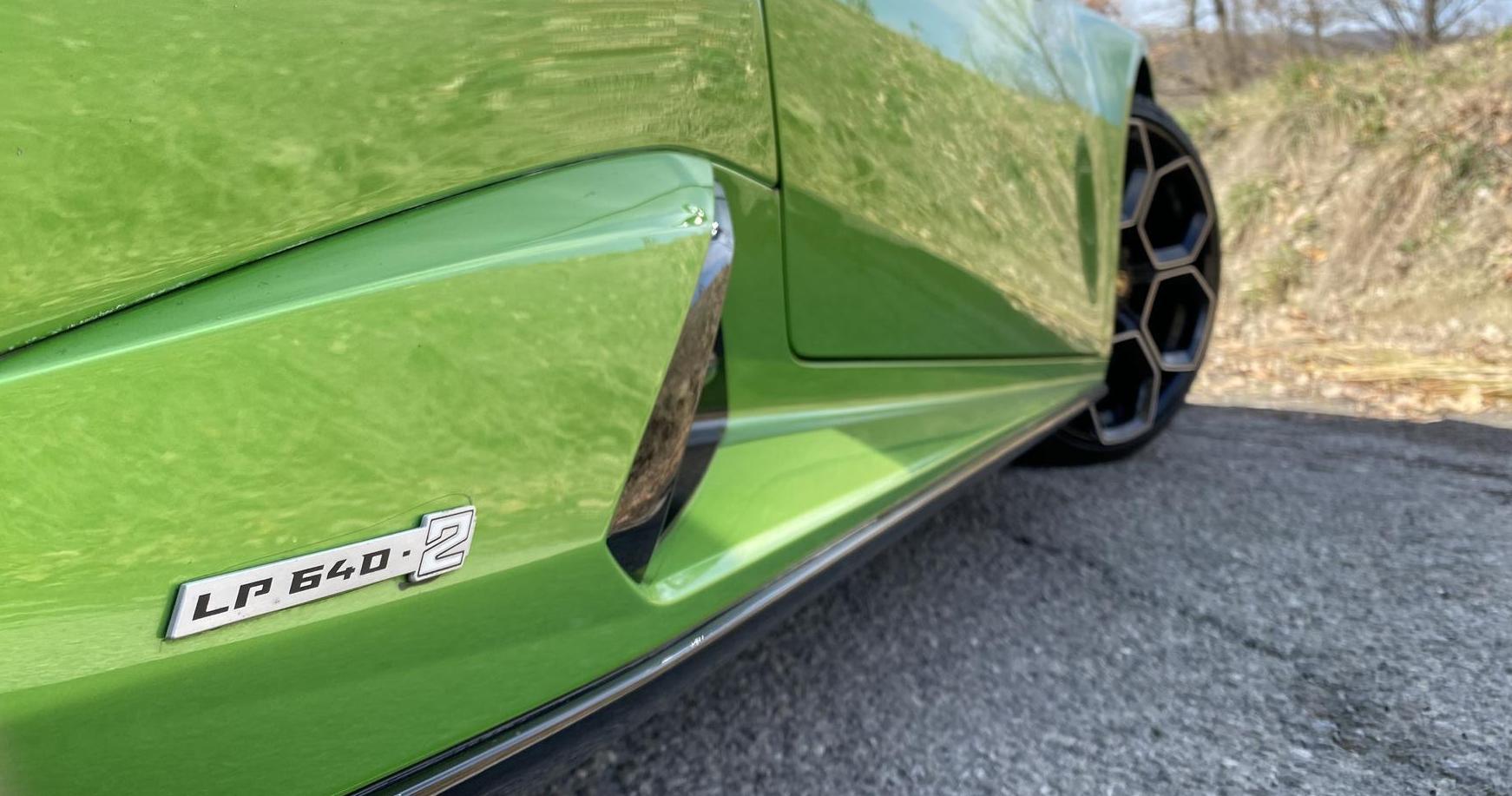 Lamborghini Huracan Tecnica verde 5