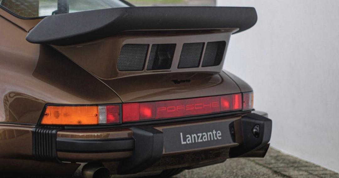 Lanzante 930 TAG Turbo 911 con motore F1 8