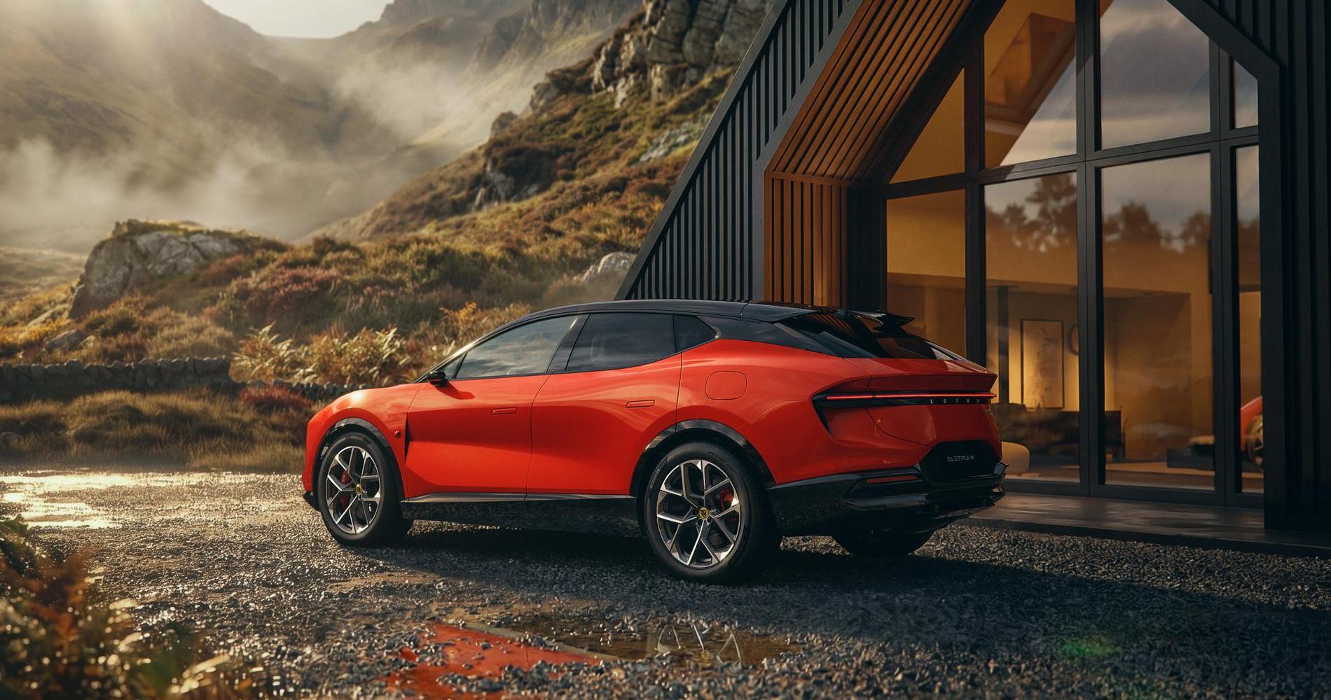 Lotus a Torino con le nuove Eletre X e Emira 420 Sport 2
