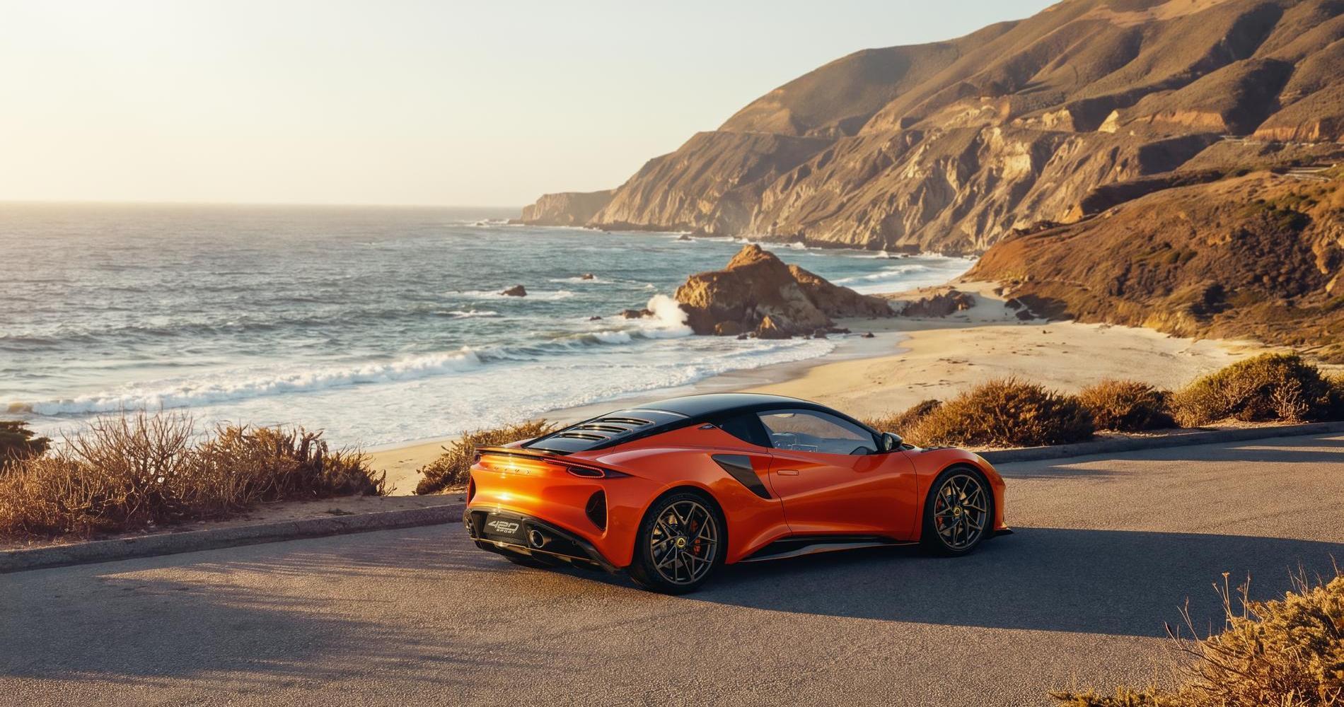 Lotus a Torino con le nuove Eletre X e Emira 420 Sport