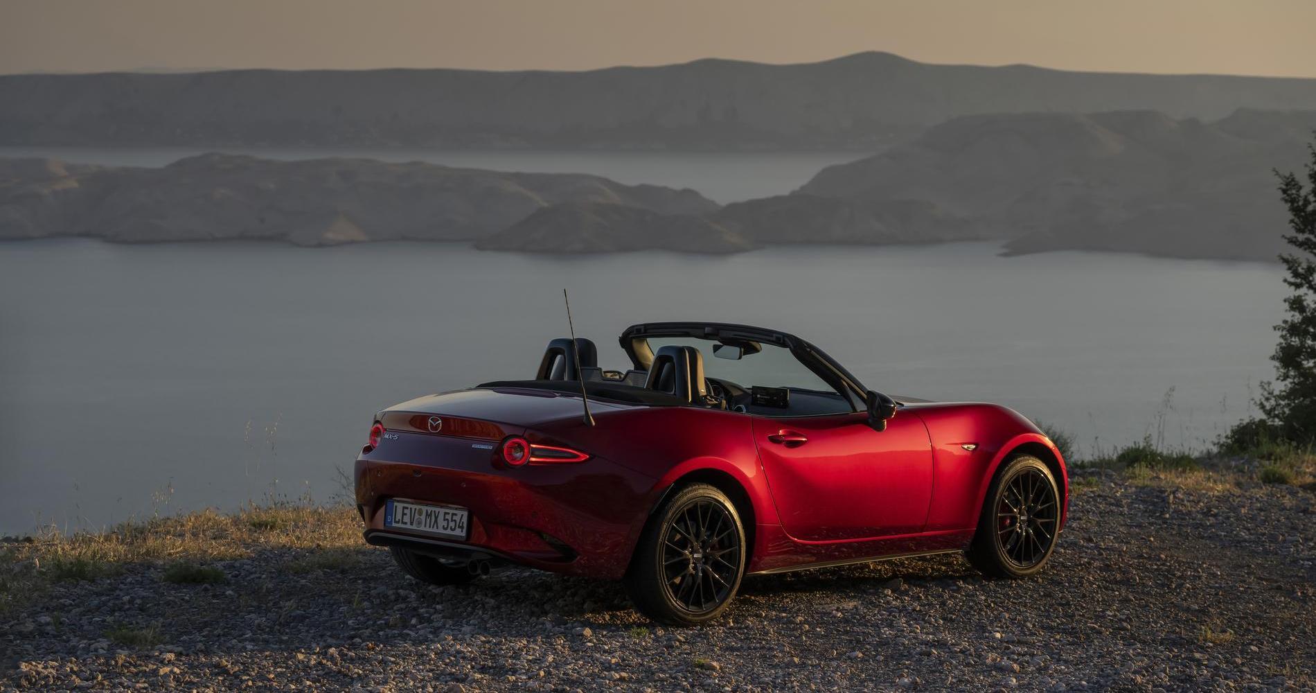 Mazda MX-5 Homura immagine