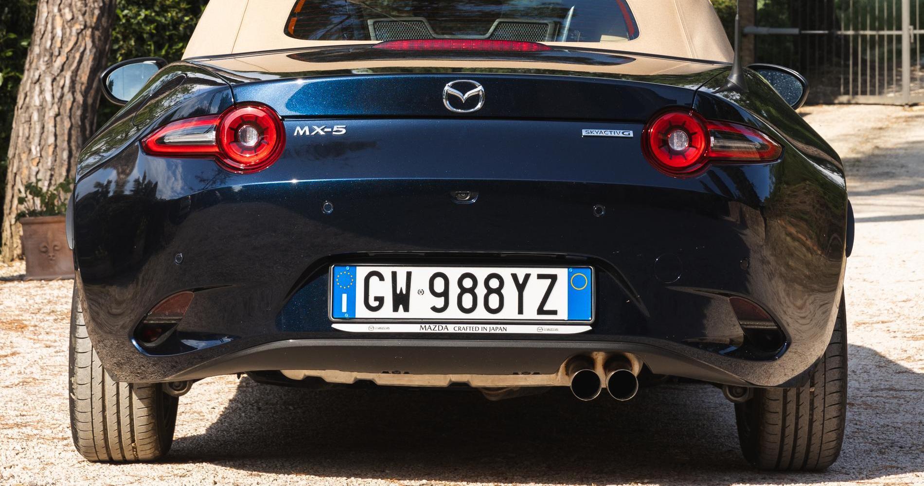 Mazda MX-5 ND Kazari posteriore