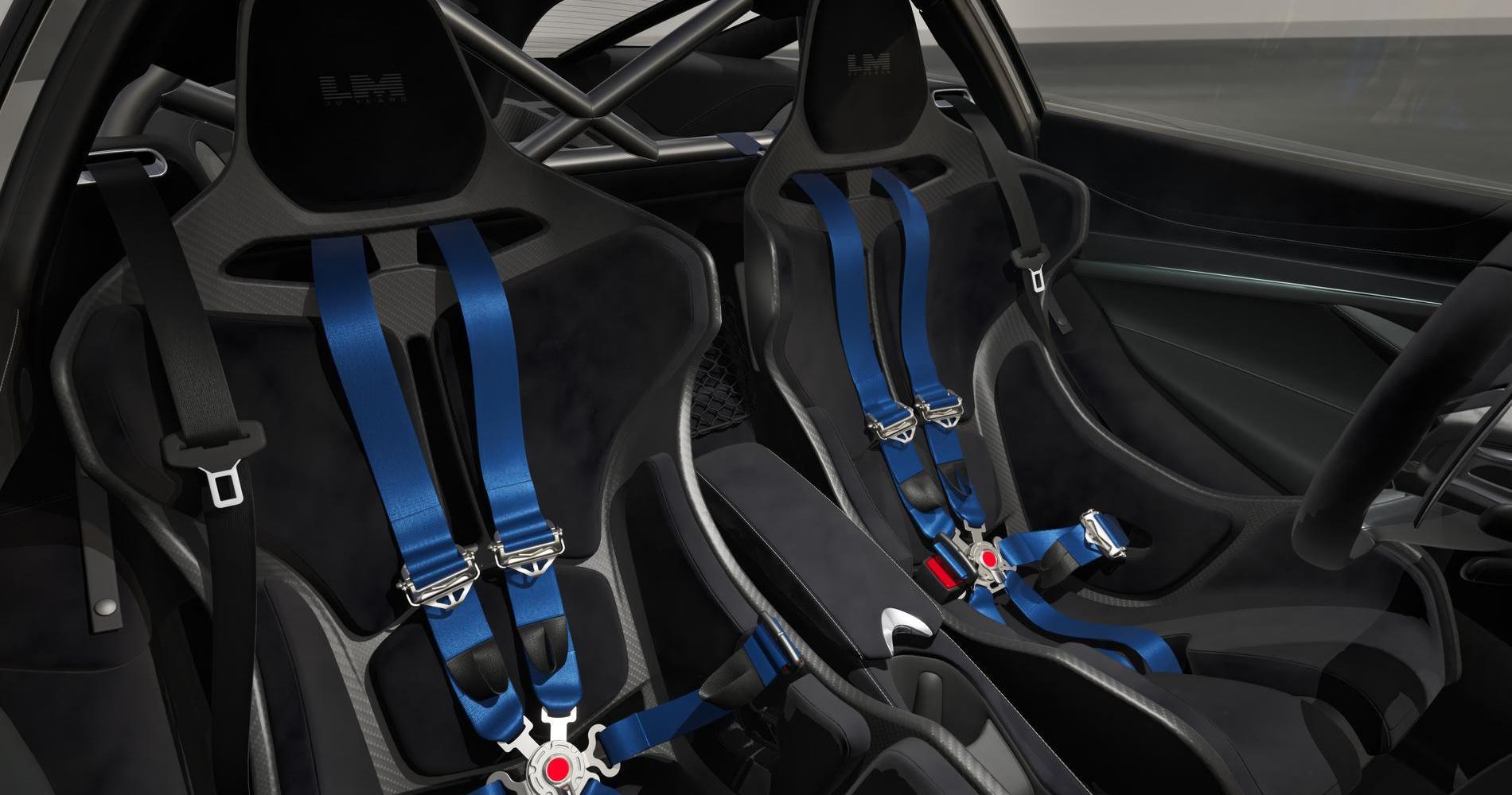 McLaren 750S Le Mans interni