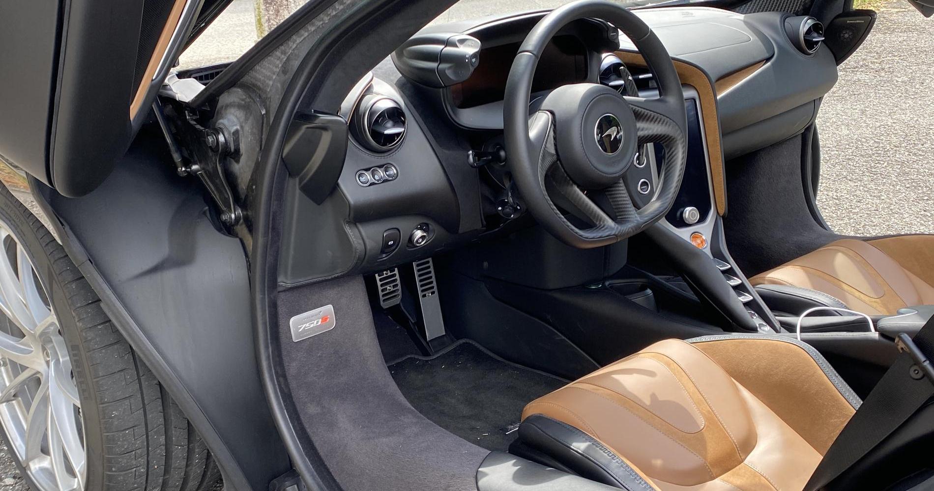 McLaren 750S prova su strada 10