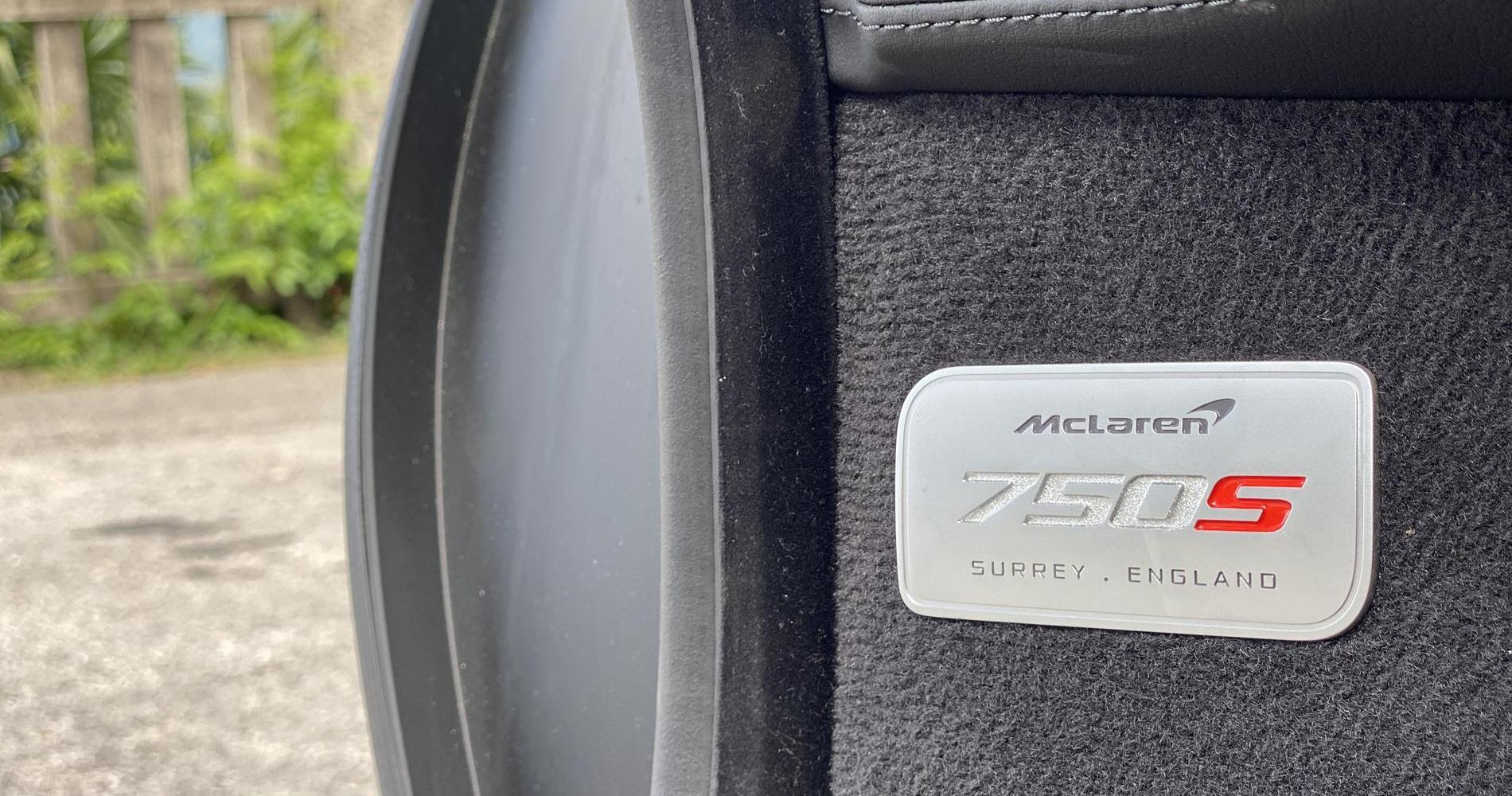 McLaren 750S prova su strada 2