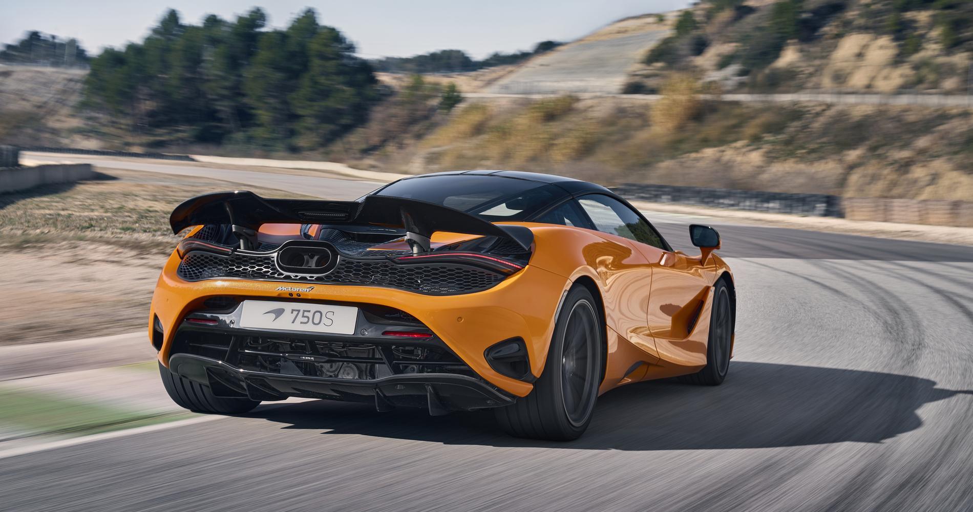 McLaren Artura Spider salone auto torino 3