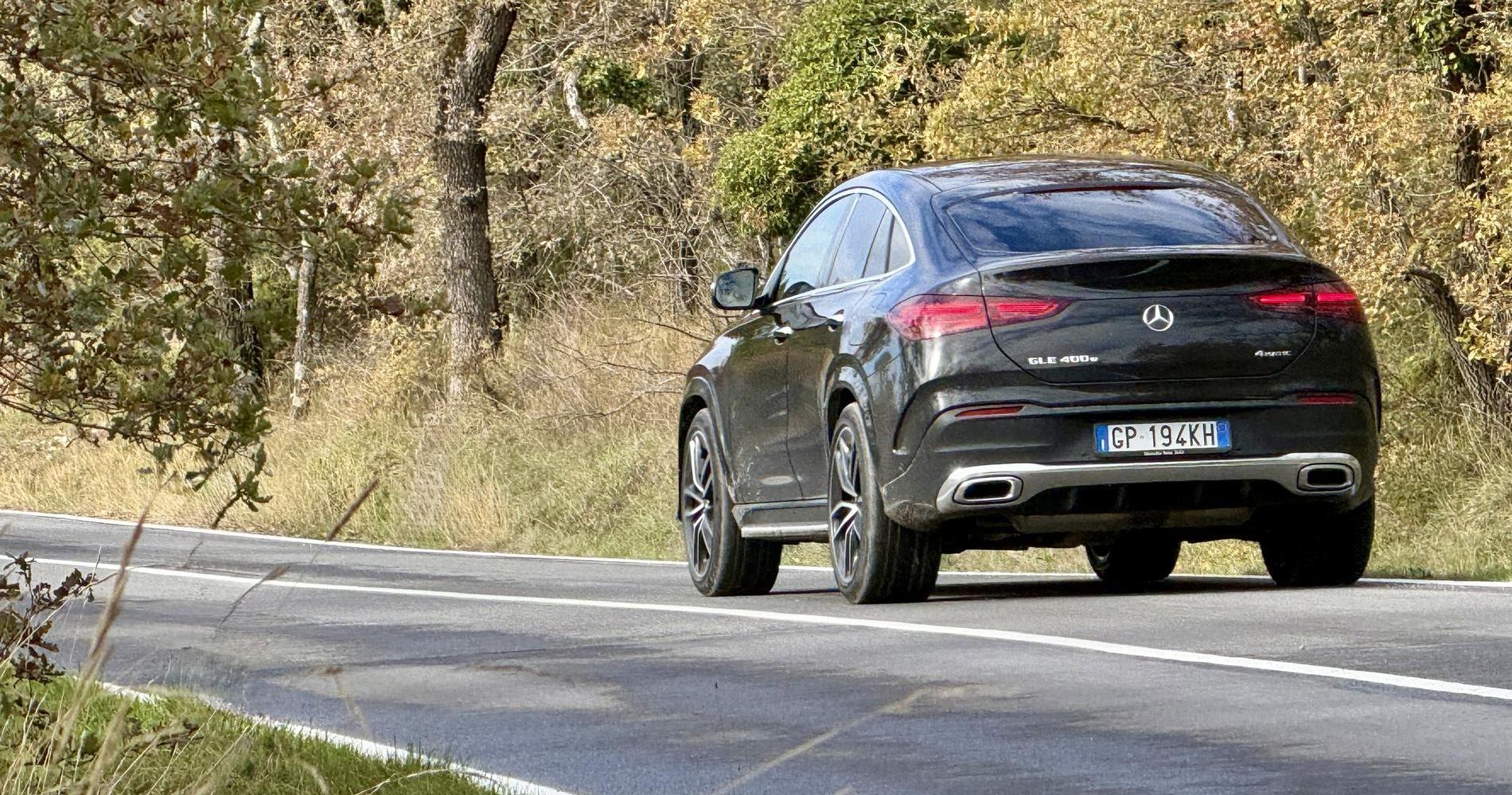 Mercedes-Benz GLE Coupe 400 e posteriore foto