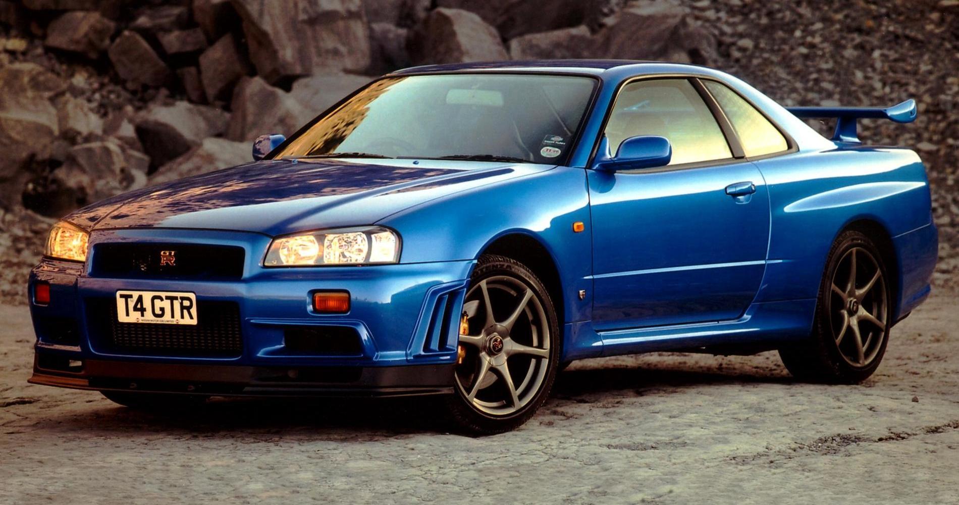Nissan Skyline r34 blu profilo