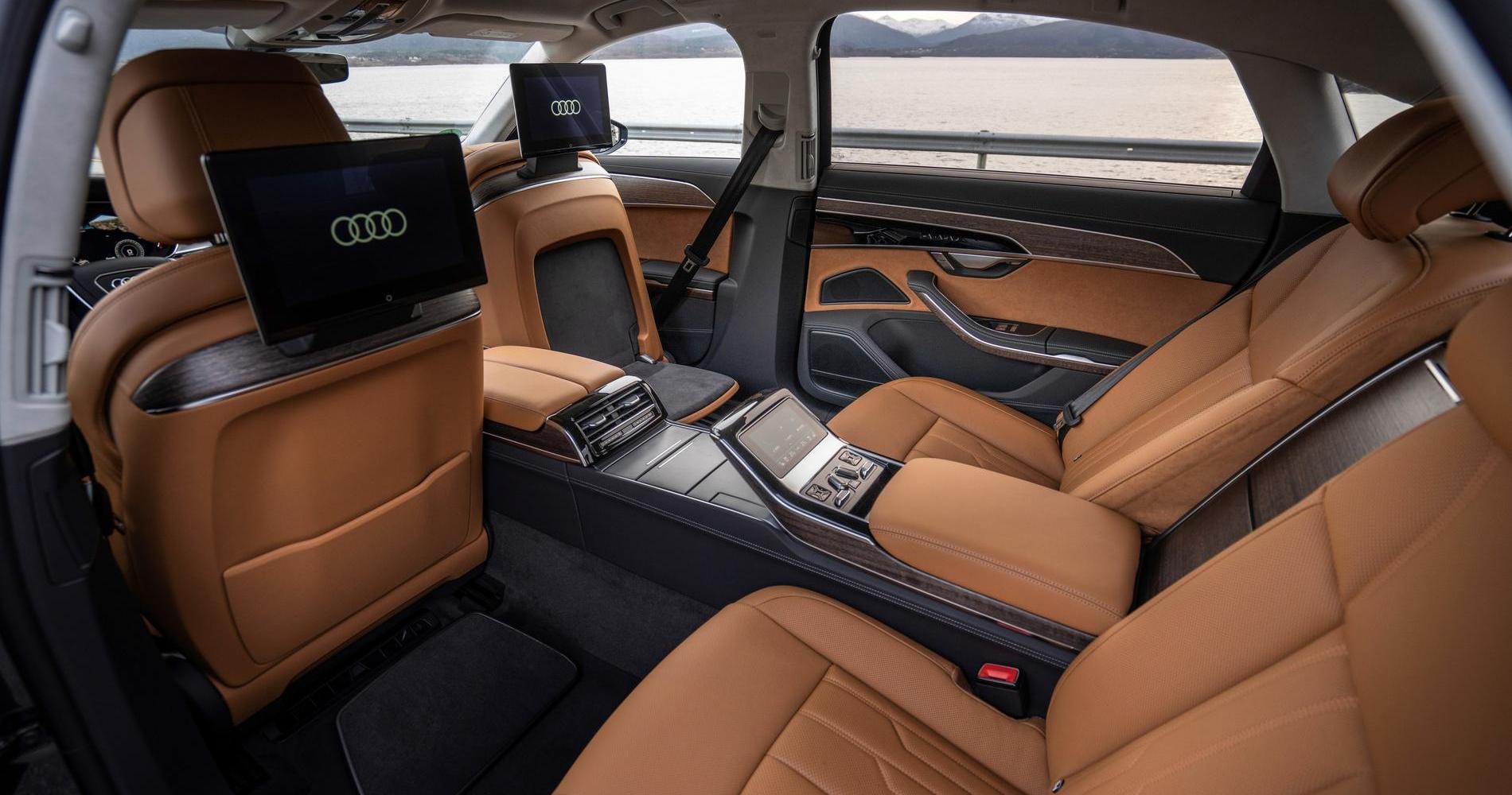 Nuova Audi A8 2022 prezzi e motori 5