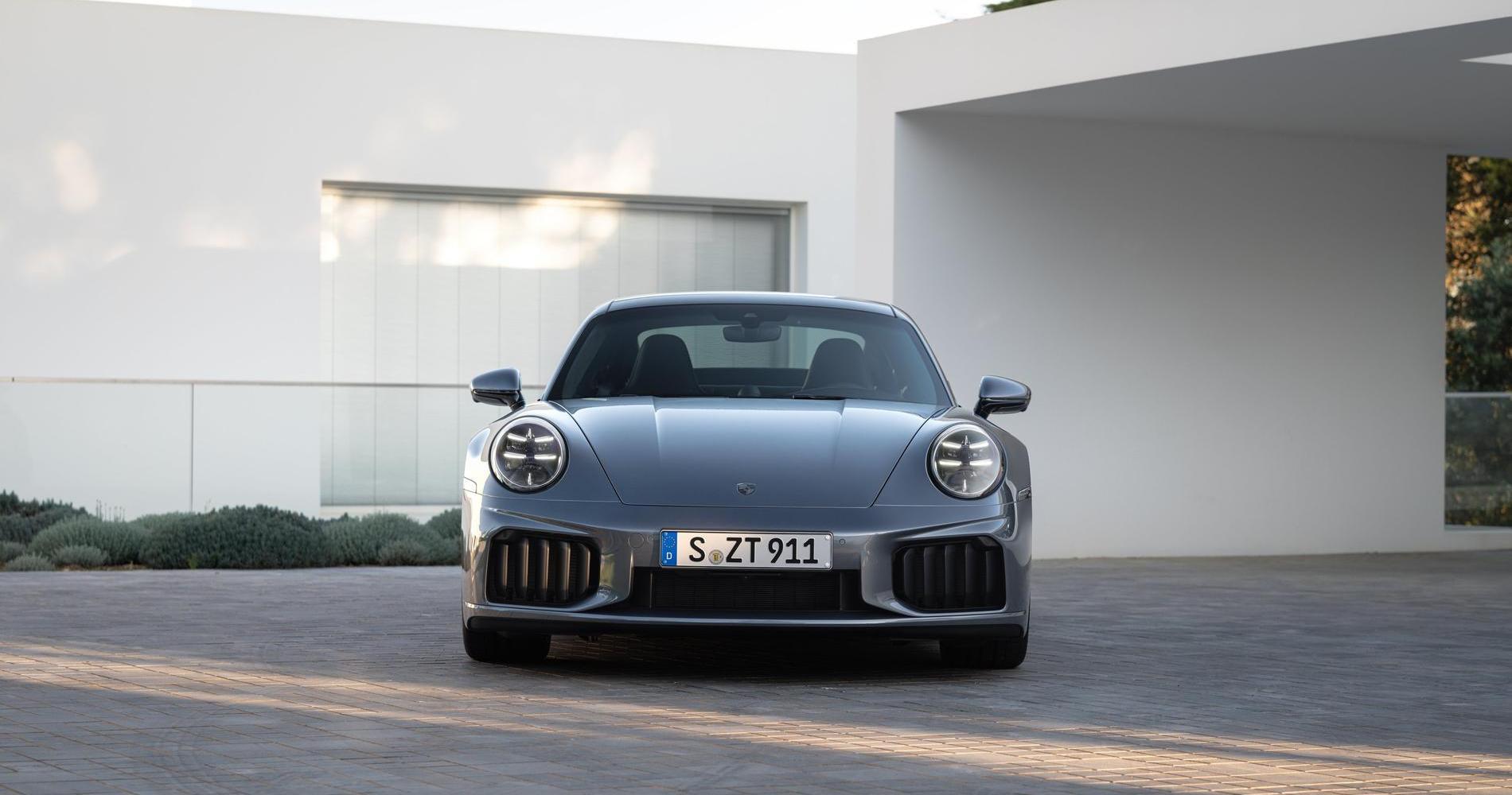 Porsche 911 Turbo S 2025 anteriore