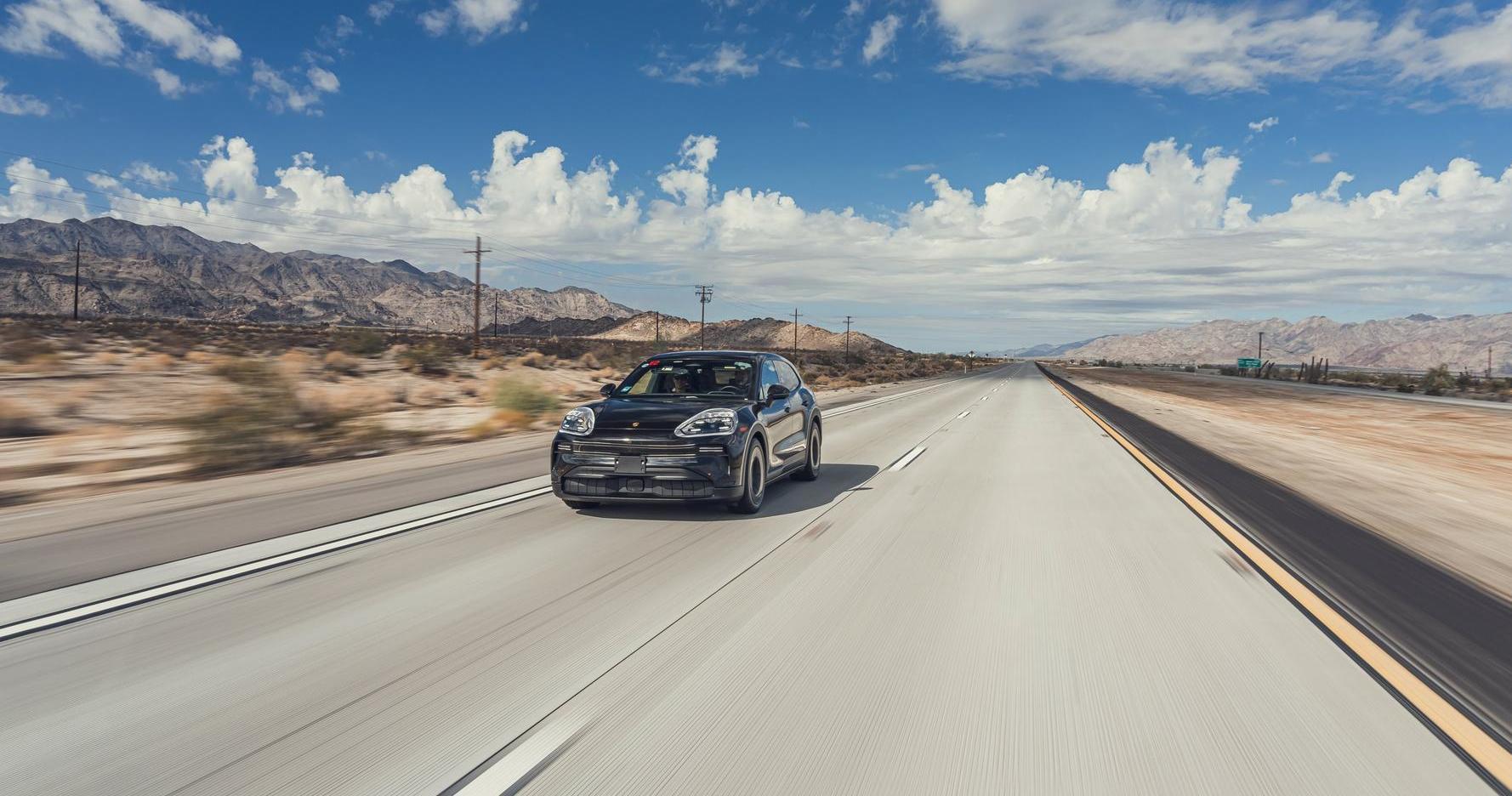 Porsche Cayenne elettrica