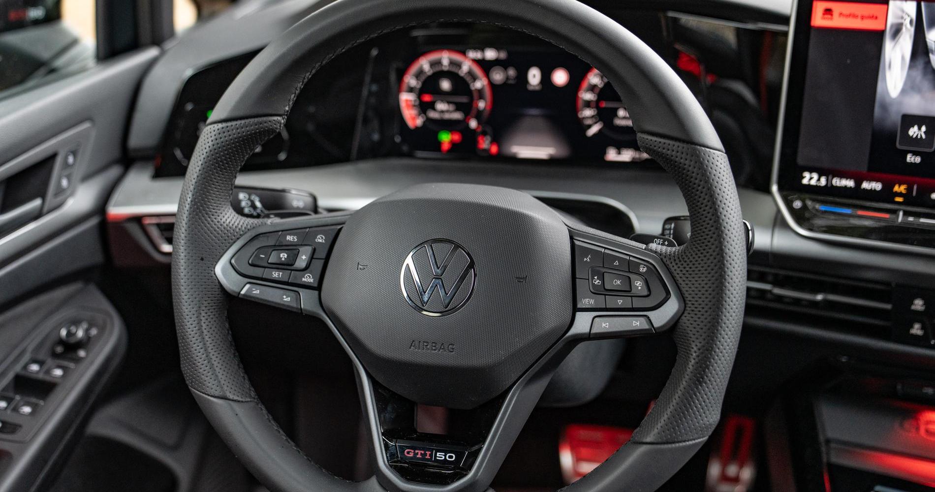 Volkswagen Golf GTI Edition 50 13