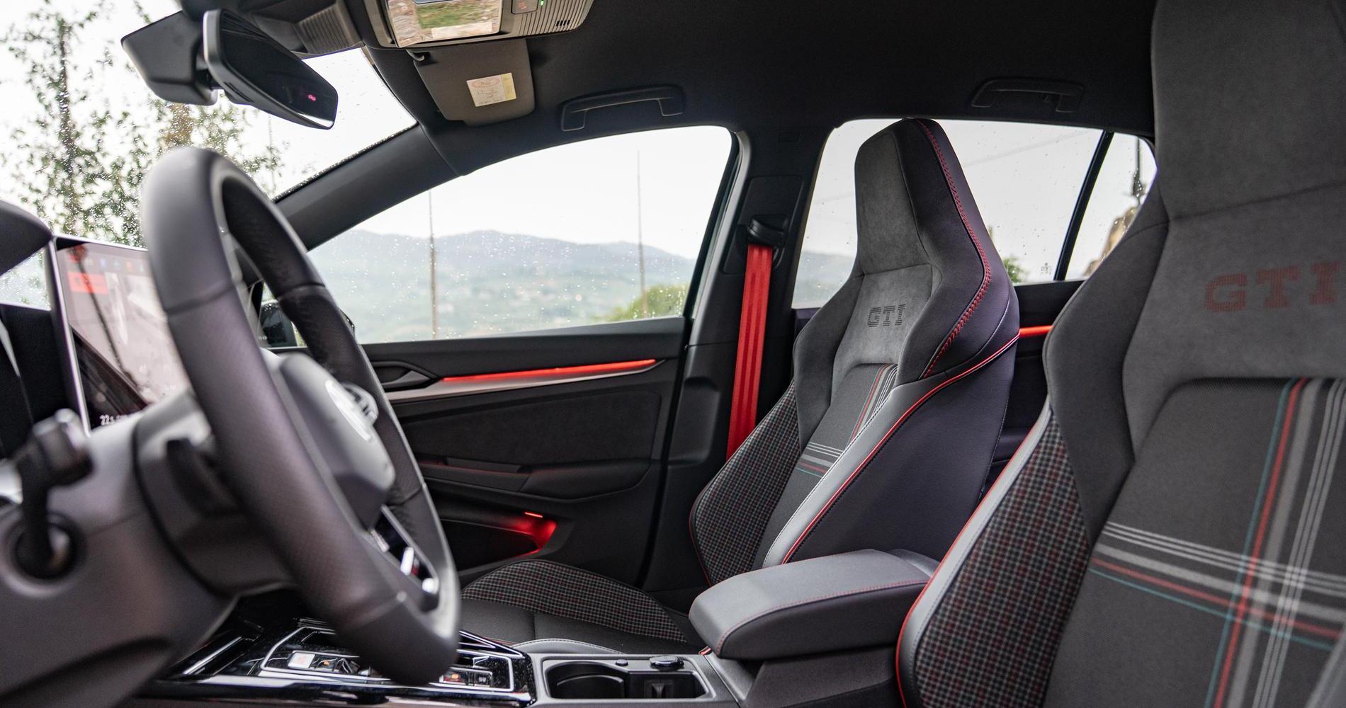 Volkswagen Golf GTI Edition 50 15