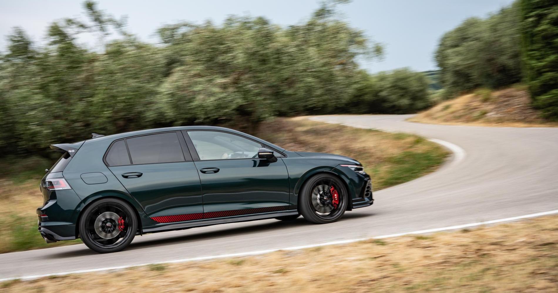 Volkswagen Golf GTI Edition 50 3