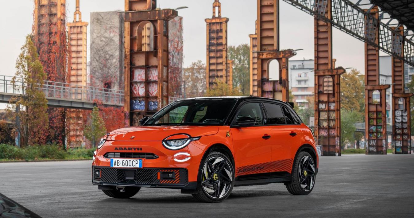 Abarth 600e Competizione Edizione Milano Cortina 2026