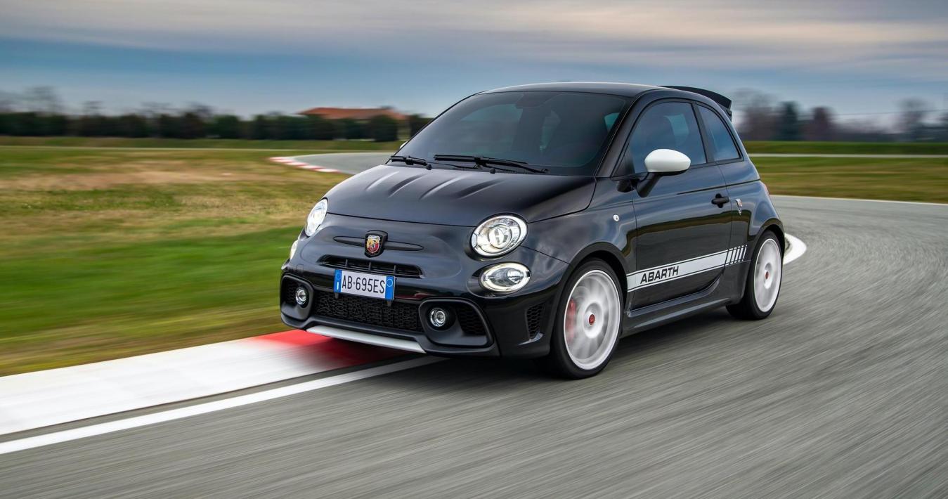 Abarth 695 Esseesse Collectors edition 3