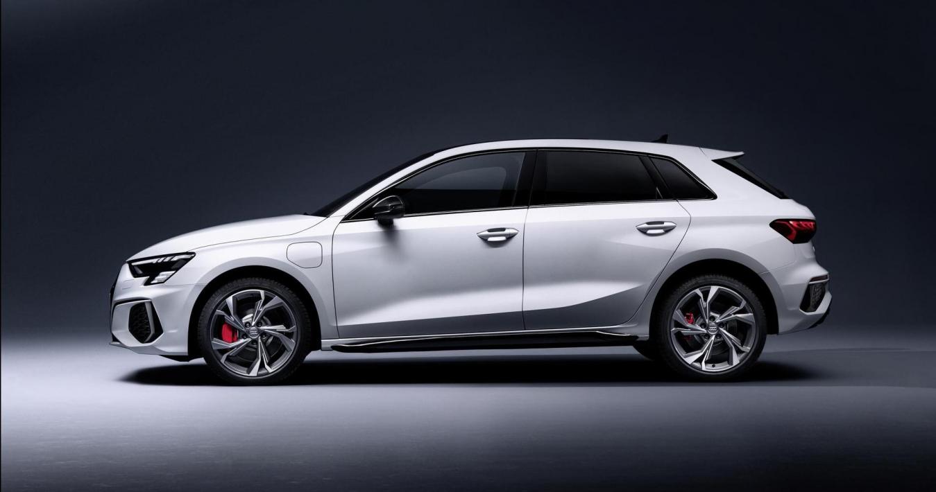 Audi A3 Sportback 45 TFSI e ibrida plugin 245 Cv potenza, autonomia, dotazione