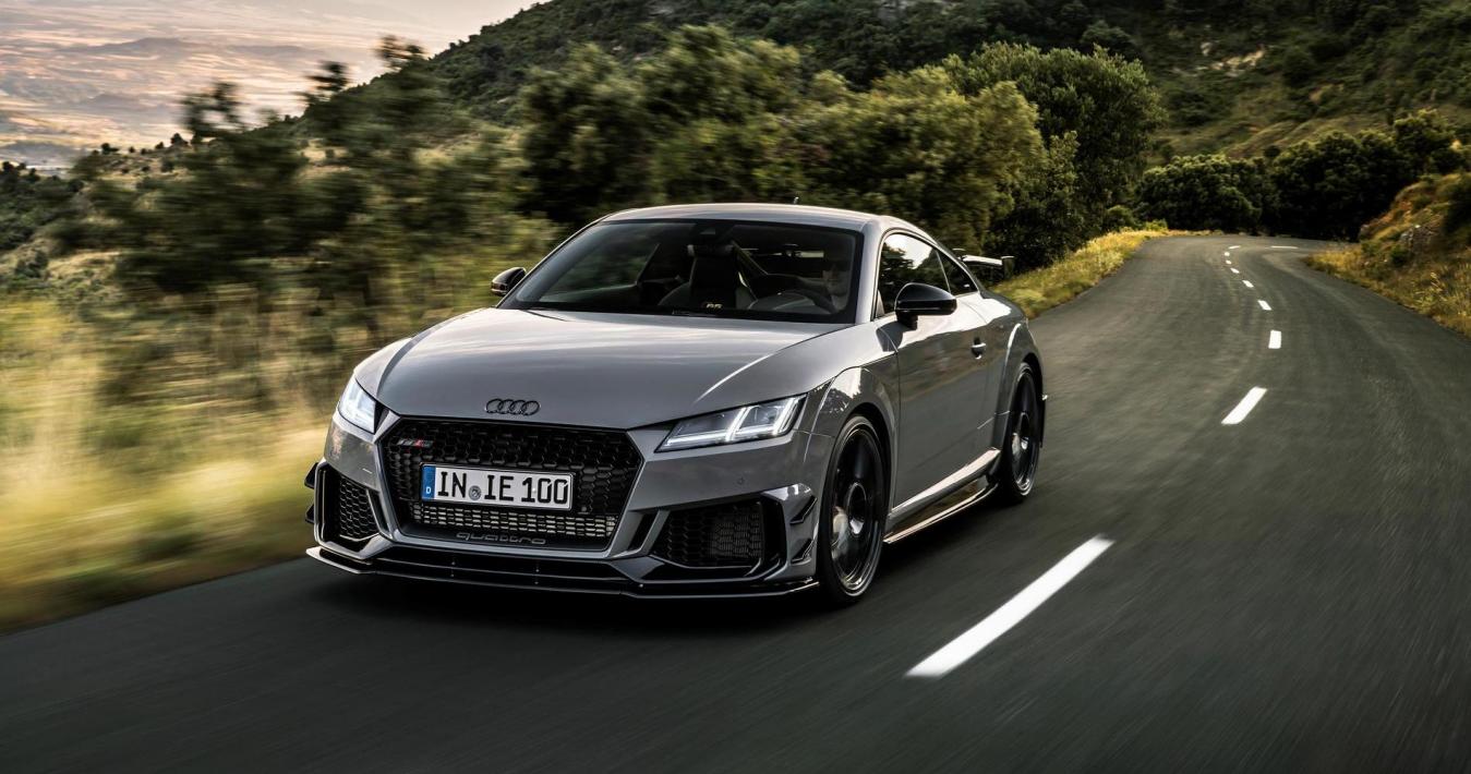 Audi TT RS Coupe iconic edition 4