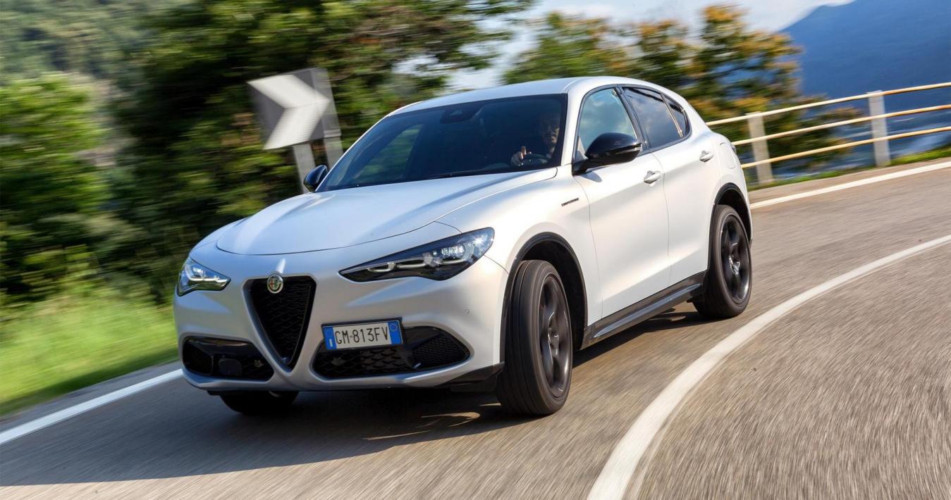 Alfa Romeo Giulia e Stelvio 2.0 T 280 Cv Competizione Q4: prova su strada