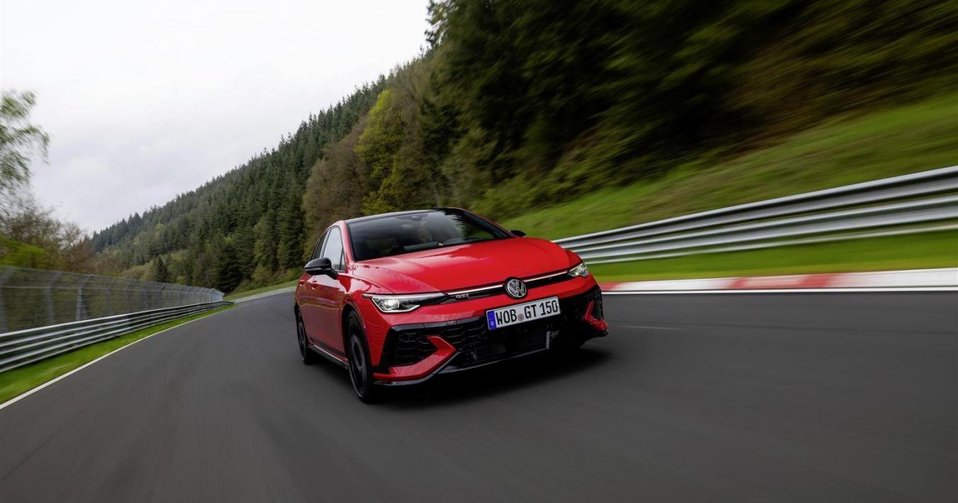 VW Golf GTI Edition 50 9