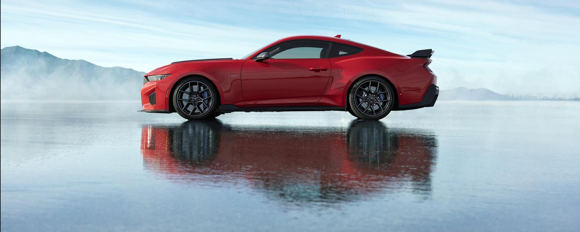 ford mustang dark horse sc caratteristiche prezzo