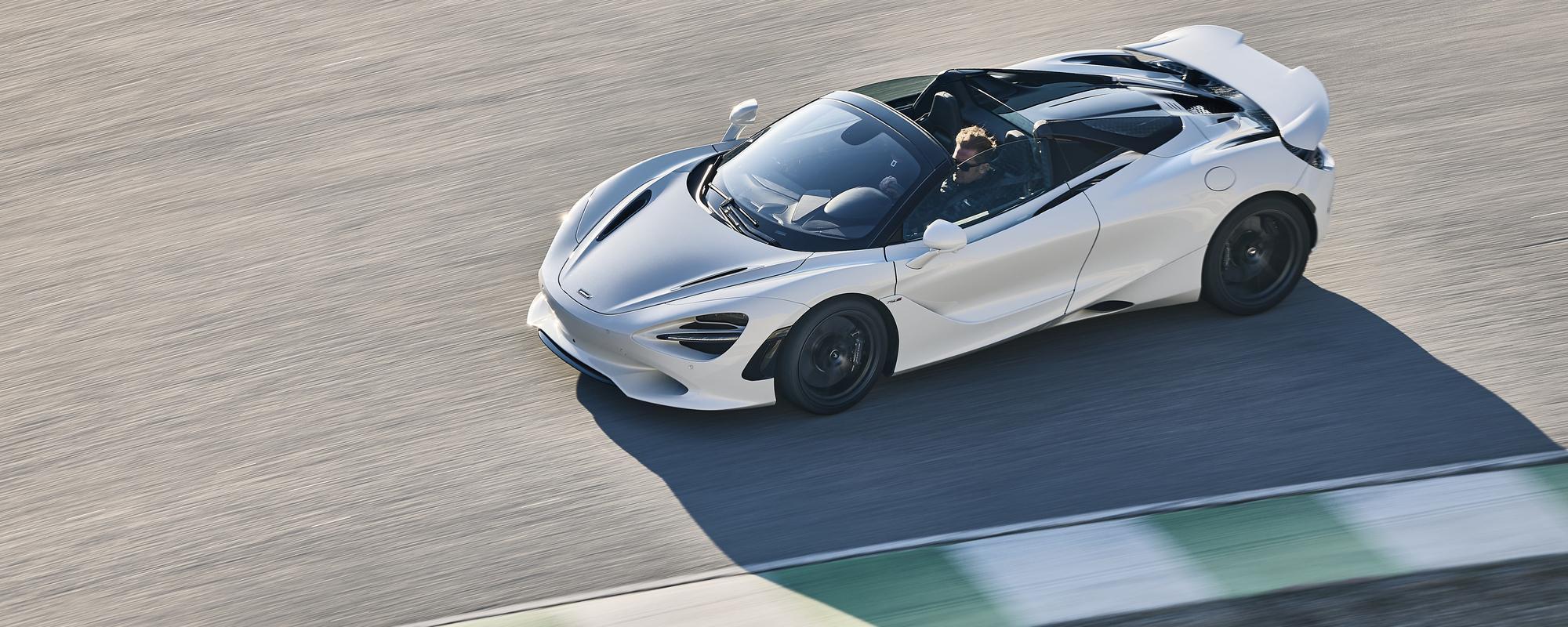 McLaren 750S bianca 1
